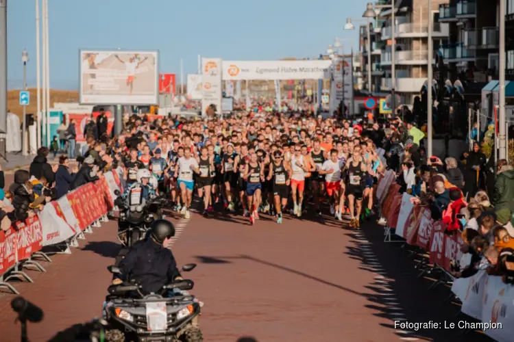 Internationale atleten gaan de strijd aan met de Nederlandse top tijdens NN Egmond Halve Marathon